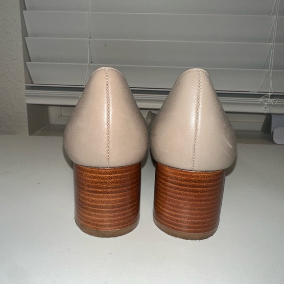 Tory Burch Chelsea Round Toe Block Heel - Picture 4 of 6